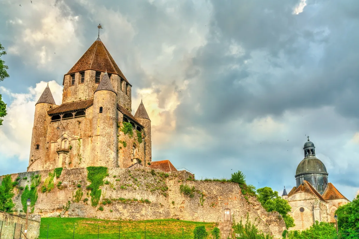 A moins d&rsquo;1h de Paris, découvrez cette petite escapade dans ce village médiéval inscrit au patrimoine mondial de l’UNESCO