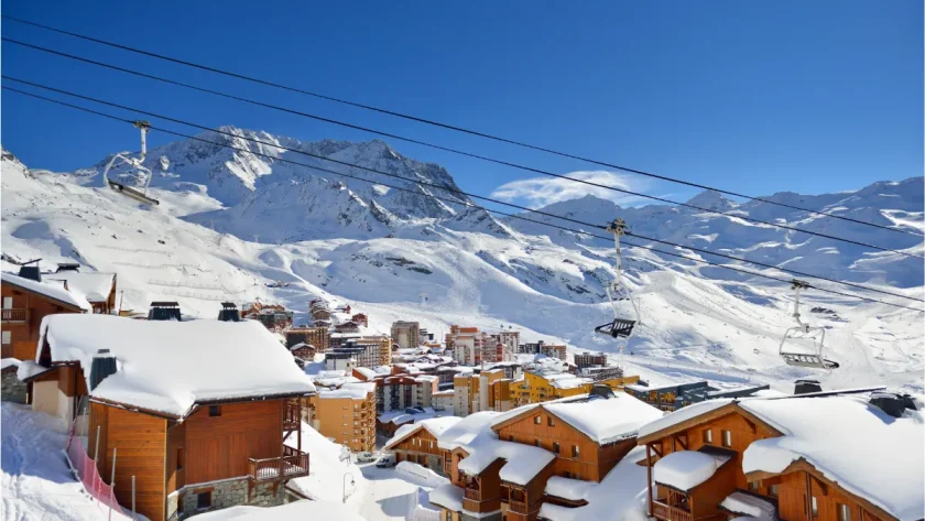 au-sommet-des-alpes-cette-station-de-ski-francaise-est-une-nouvelle-fois-elue-meilleure-station-du-monde-voici-laquelle