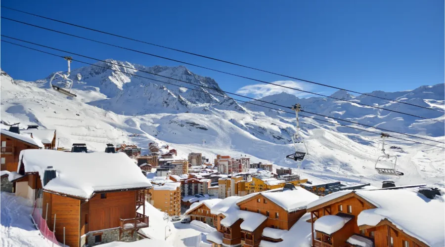 au-sommet-des-alpes-cette-station-de-ski-francaise-est-une-nouvelle-fois-elue-meilleure-station-du-monde-voici-laquelle