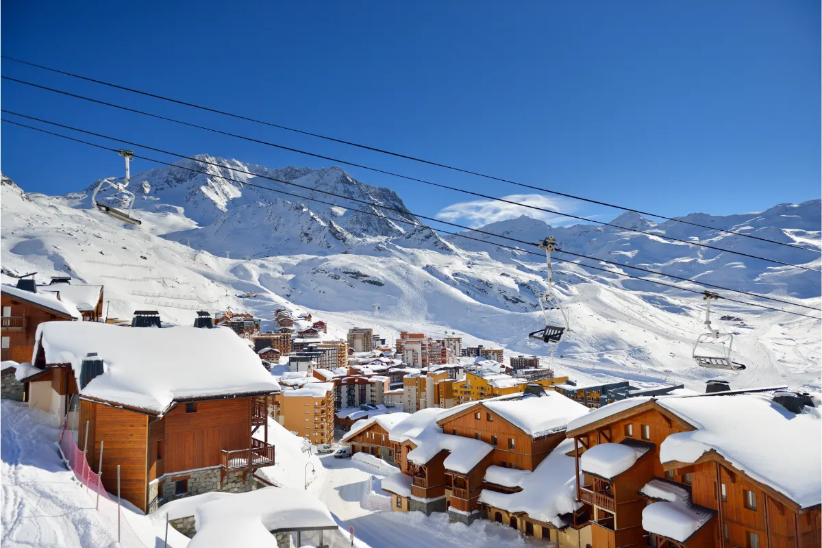 Au sommet des Alpes, cette station de ski française est une nouvelle fois élue meilleure station du monde : voici laquelle