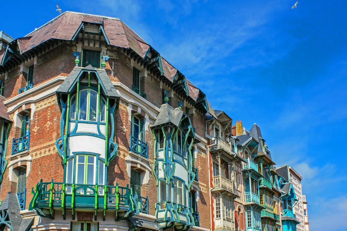 Avec son architecture unique, cette petite station balnéaire est un incontournable en Picardie : voici laquelle