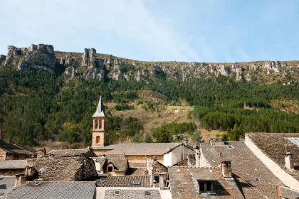 cette-petite-ville-des-cevennes-est-le-repere-parfait-pour-tous-les-amoureux-de-nature-et-de-randonnee-voici-laquelle