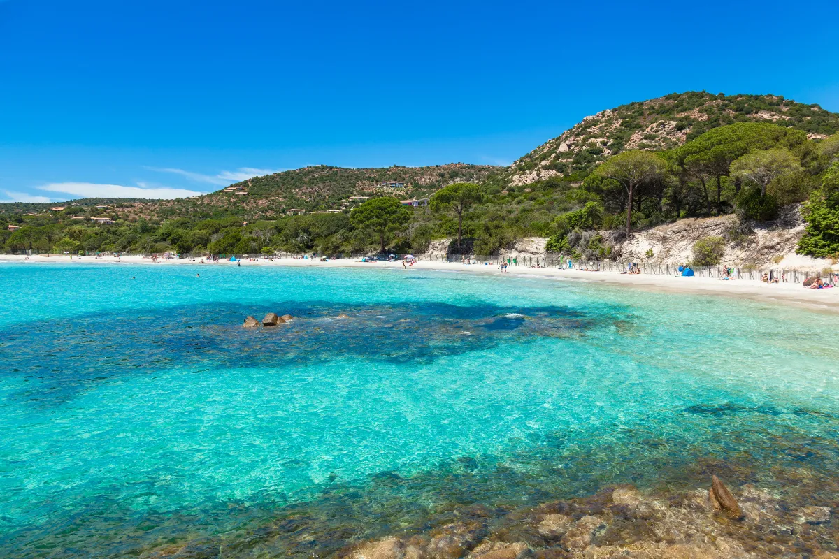 Cette plage en France figure parmi les plus belles d&rsquo;Europe : voici où trouver ce petit joyau