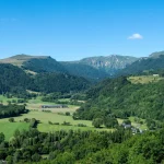 encore-meconnue-cette-vallee-en-auvergne-vous-promet-des-paysages-naturels-dexception-voici-laquelle