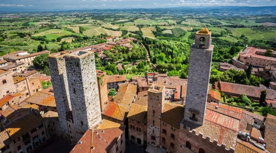 perche-sur-les-hauteurs-de-toscane-ce-village-unique-en-son-genre-est-surnomme-le-manhattan-medieval