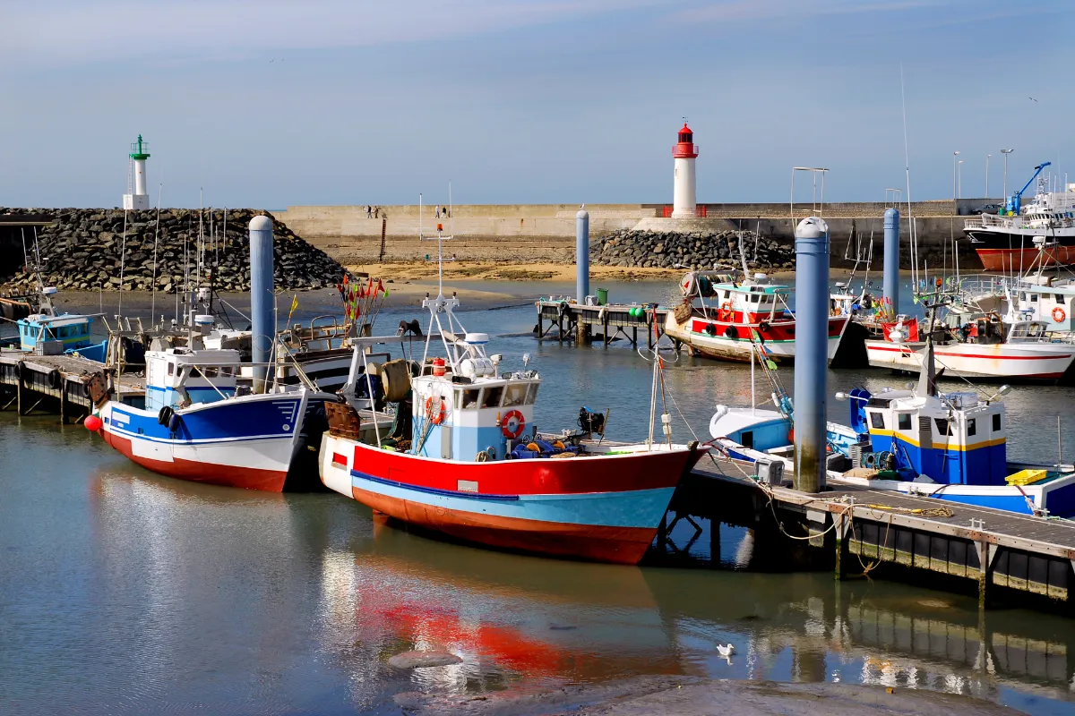 Sur cette île française, découvrez cet ancien village de pêcheurs qui attire de plus en plus de touristes chaque année