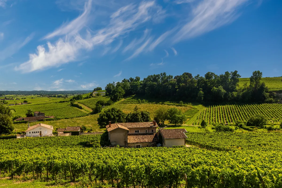 Voici la région de France qui séduit de plus en plus les futurs retraités : des paysages incroyables et un véritable calme