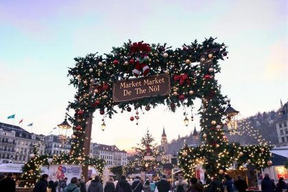 Au bord d’un lac, ce marché de Noël est l’un des plus spectaculaires et féeriques d’Europe : Zurich