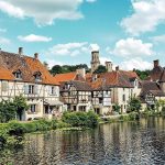 Ce village médiéval, classé parmi les plus beaux de France, est une pépite bourguignonne à découvrir d’urgence : Noyers-sur-Serein