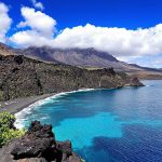 Cette île méconnue des Canaries, autrefois considérée comme le bout du monde, est un secret bien gardé où l’eau reste à 22°C en plein hiver ! : El Hierro