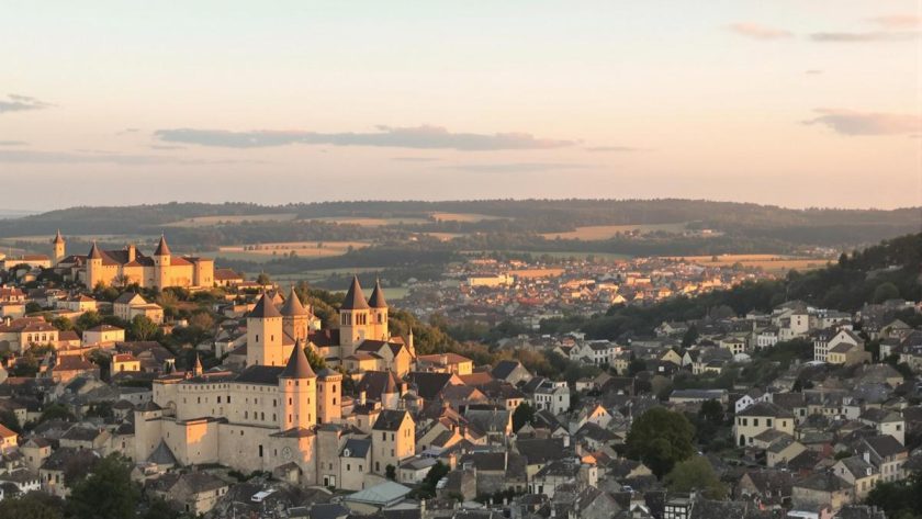 Perché sur une colline, ce village du Tarn est un bijou du patrimoine occitan : Cordes-sur-Ciel