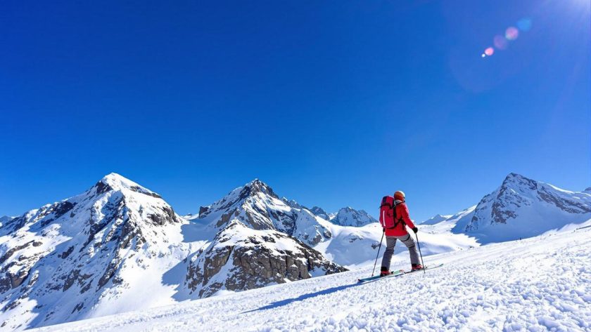 Skitour : Le guide ultime pour préparer votre prochaine aventure de ski alpin
