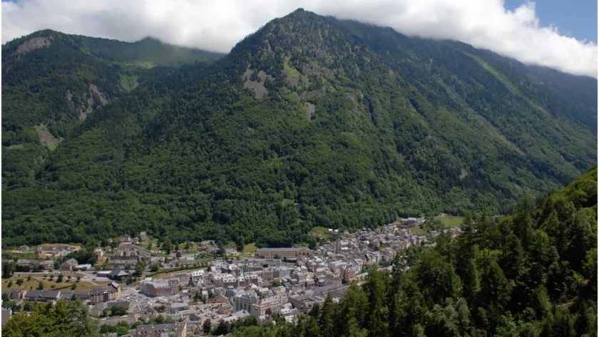 au-coeur-des-pyrenees-ce-petit-village-est-classe-parmi-les-plus-beaux-de-france-decouvrez-la-beaute-de-ce-lieu