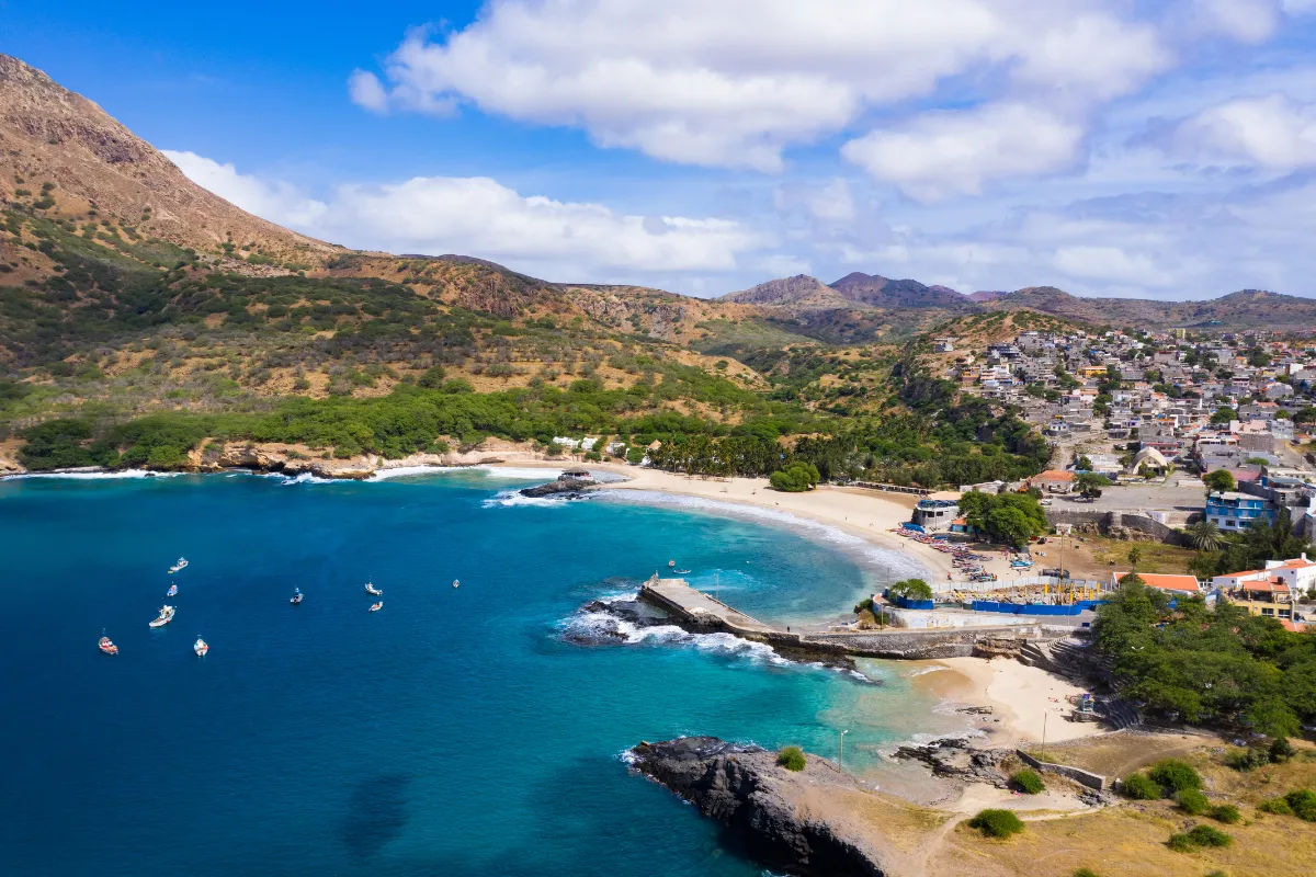 Avec plus de 25 degrés en décembre et ses plages de sable blanc, ce pays à quelques heures de la France est la destination hivernale parfaite