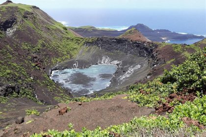 Ce sentier de randonnée exceptionnel a été élu parmi les plus populaires au monde et il est en France : sentier du Piton de la Fournaise