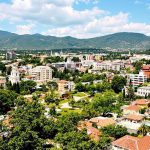 Cette destination estivale abordable et peu connue cartonne déjà - une hausse de 144% de recherches constatée : Tirana