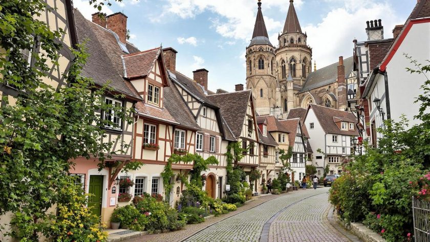 Découvrez le joyau secret de Normandie, classé parmi les plus beaux villages de France ! : Lyons-la-Forêt