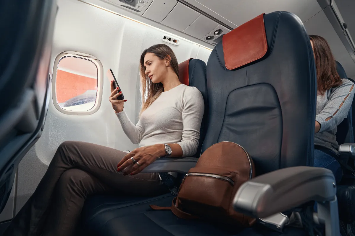 Pourquoi il est essentiel de bien choisir votre tenue pour prendre l&rsquo;avion : un facteur clé pour votre sécurité