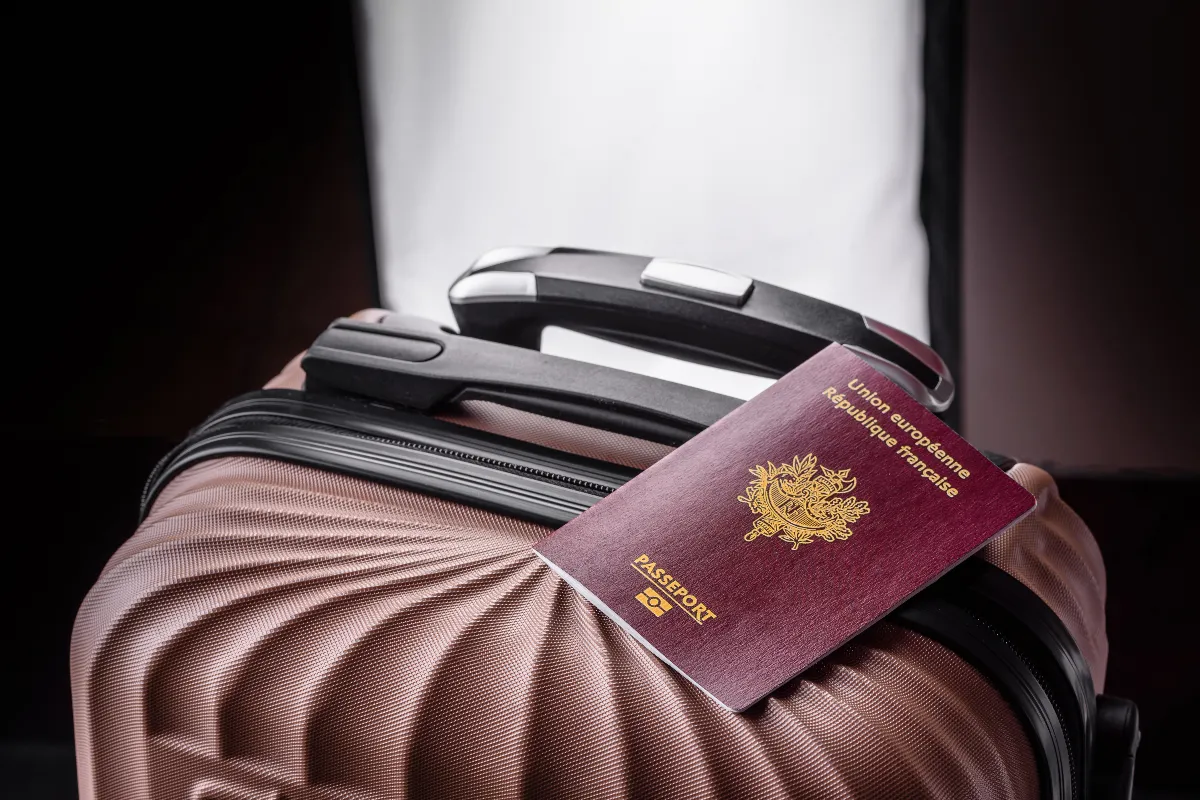 Les meilleures destinations où voyager sans passeport pour les Français en 2025