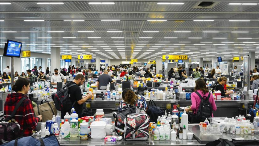 Bagage cabine : ce produit que l’on emporte tous est désormais interdit à chaque voyage en avion