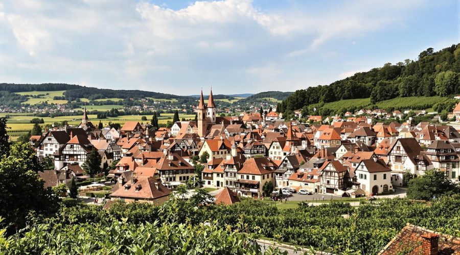 Ce village alsacien, qui aurait inspiré les Schtroumpfs, séduit par son charme et son hospitalité : Kaysersberg