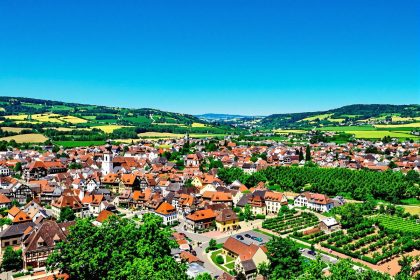 Ce village d'Alsace, élu parmi les plus beaux de France, fait partie des communes les plus accueillantes de France : Riquewihr