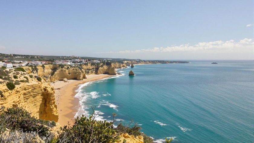 Cette destination européenne, à quelques heures de Paris, est la plus abordable : L'Algarve