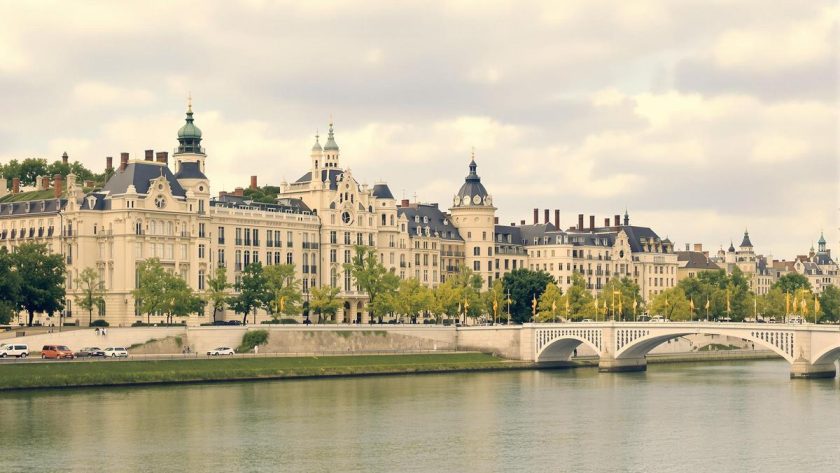 Découvrez une station thermale secrète à 3h de Paris, un refuge loin des sentiers battus : Vichy