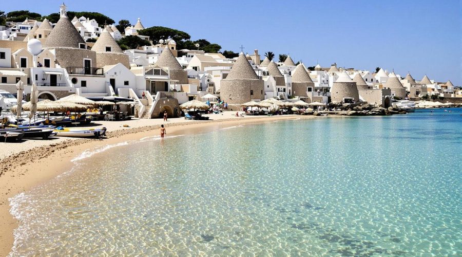 Du soleil 300 jours par an et des repas à moins de 10 euros, c'est l'une des destinations les moins chères de 2025 : Les Pouilles