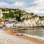 Moins connu qu'Étretat, ce village pittoresque normand offre tranquillité et authenticité loin de la foule ! : Yport