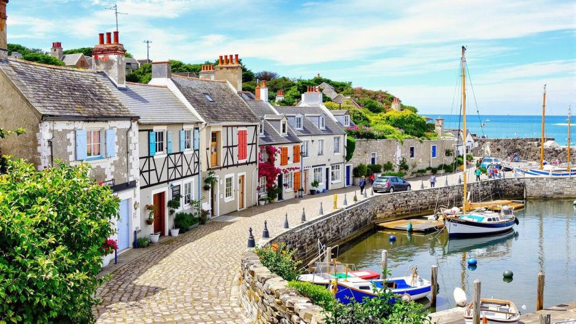 Moins réputé que Dinard, ce village breton n’en est pas moins un joyau à découvrir : Saint-Suliac