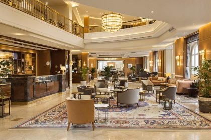 Quelle est la différence entre un hôtel 3 et 4 étoiles ?