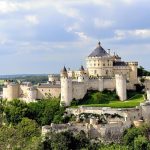 Cette sublime cité médiévale, située en plein cœur de la Normandie, fait partie des plus belles à voir en France : Falaise