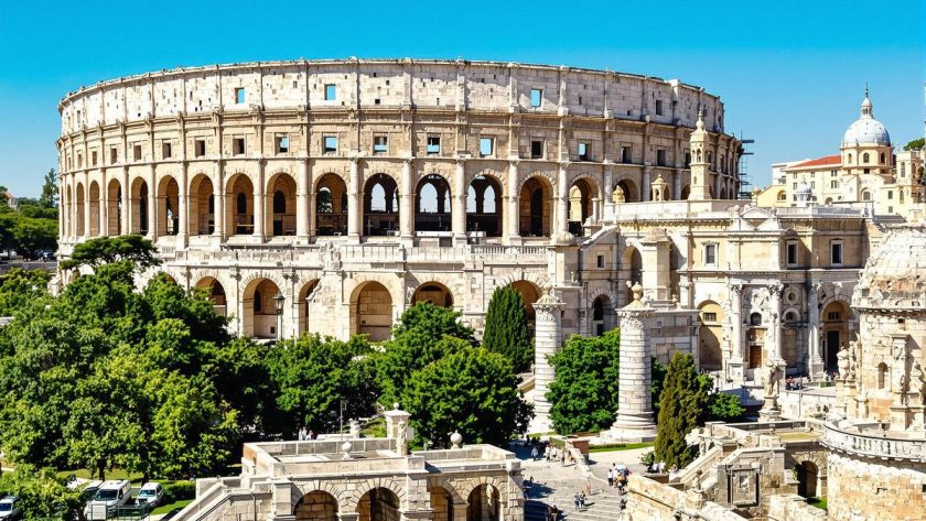Explorez la ville romaine la mieux préservée de France, un trésor antique à ciel ouvert : Nimes