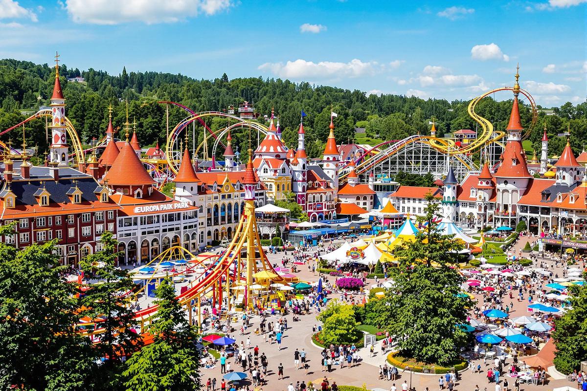 Quel est le plus grand parc d'attraction d'europe ?