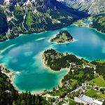 Un lac secret des Alpes où l’eau est d’une pureté exceptionnelle : lac de Montriond